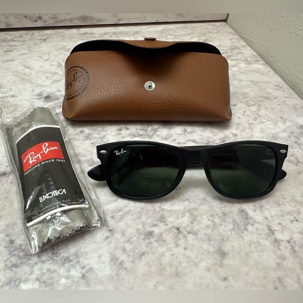 RayBan Black New Wayfarer Sunglasses - Picture 2 of 11